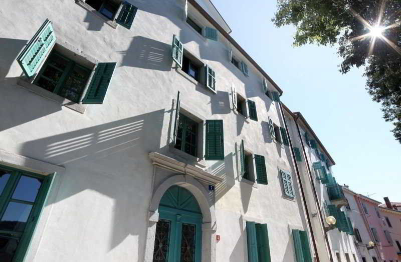 Hotel Boutique Vela Vrata 4*